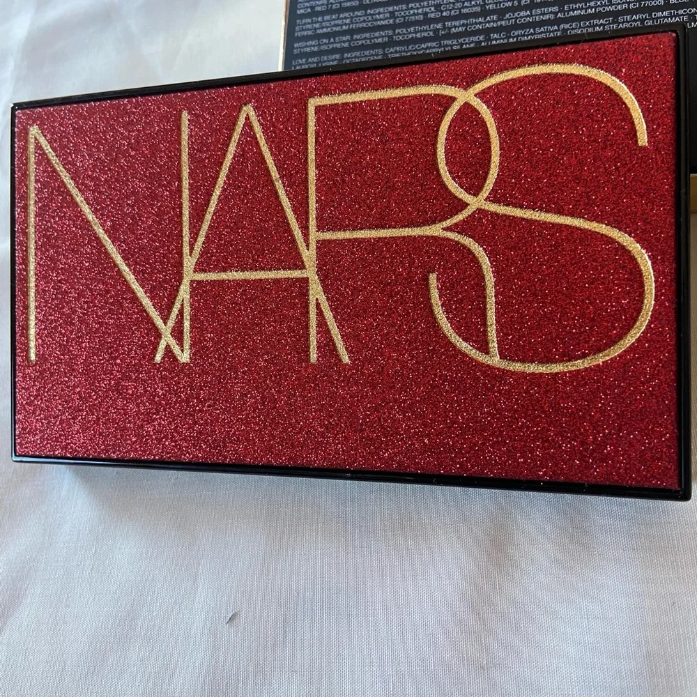NARS INFERNO Eyeshadow gift ,give your love or yourself or your young princess